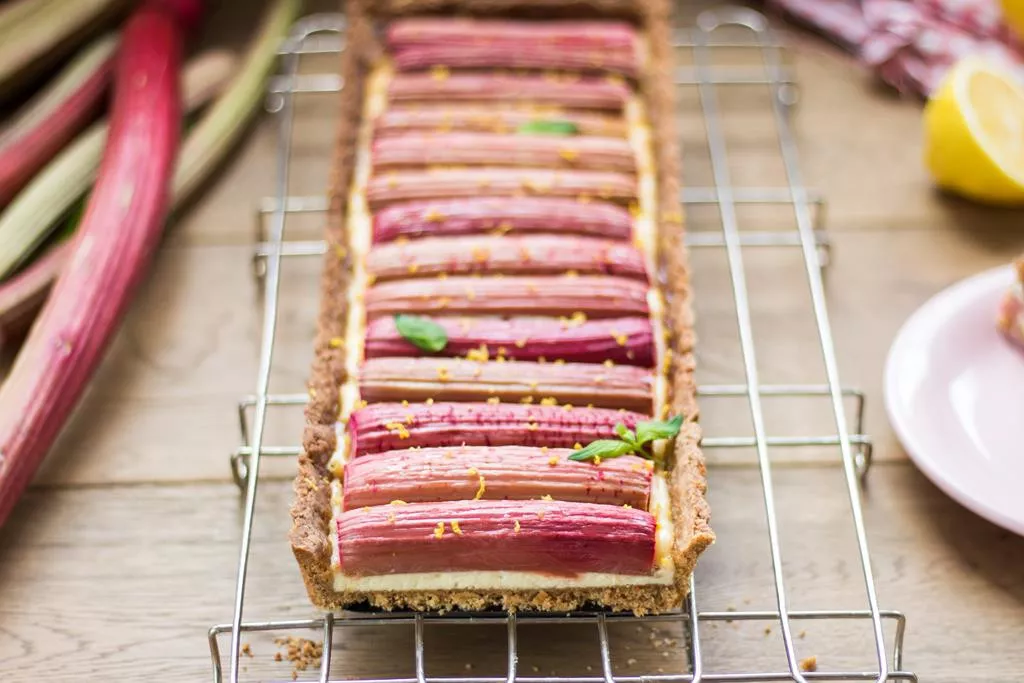 tarta z twarożkiem cytrynowym i rabarbarem