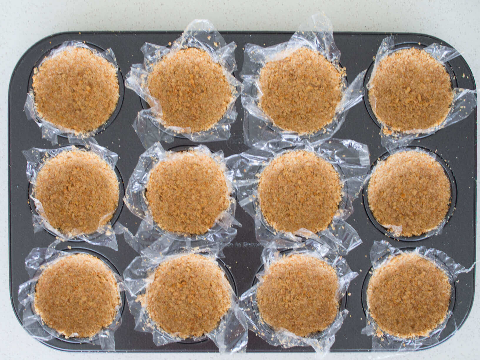 Spód precelkowy w formie do muffinek