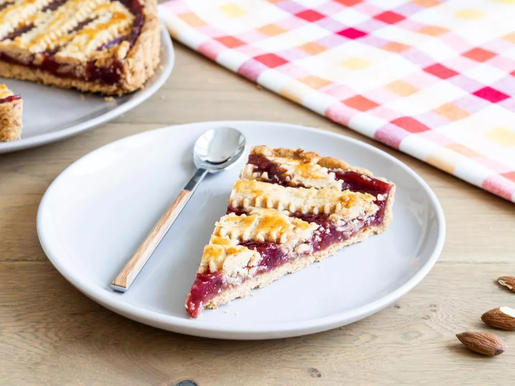 tarta migdałowa z konfiturą malinową i brzoskwiniową - Wszystkiego Słodkiego