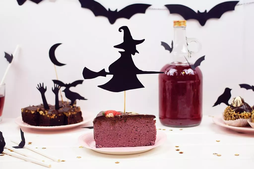 Dekoracje do wycięcia na halloween.