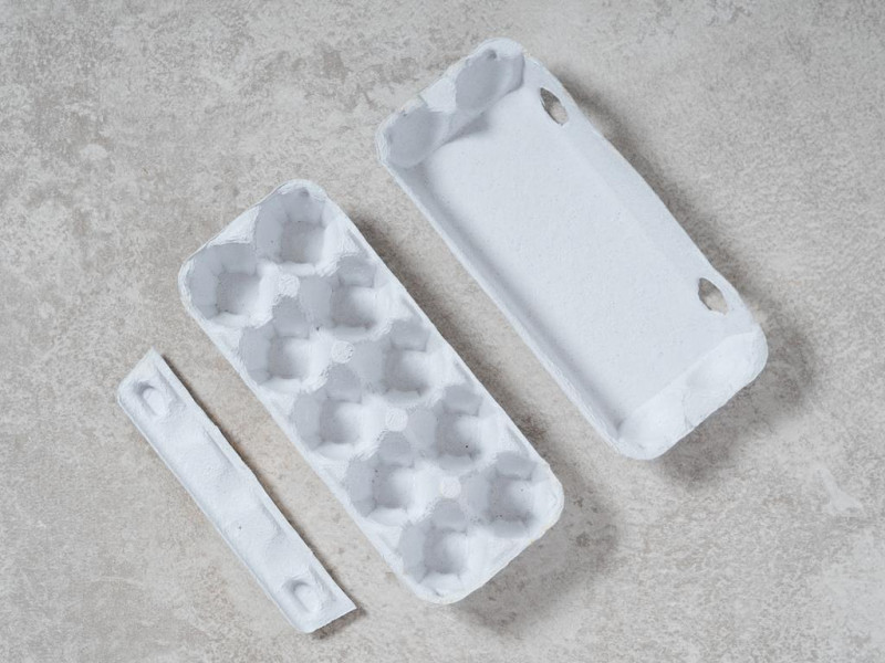 Rozcięte opakowanie po jajkach