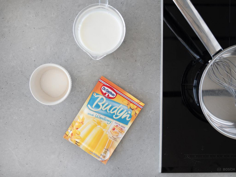 Budyń Dr. Oetkera, mleko i cukier, płyta indukcyjna Bosch