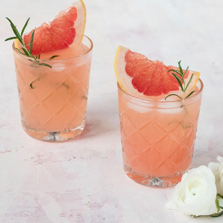 lemoniada grapefruitowa z wanilią i rozmarynem