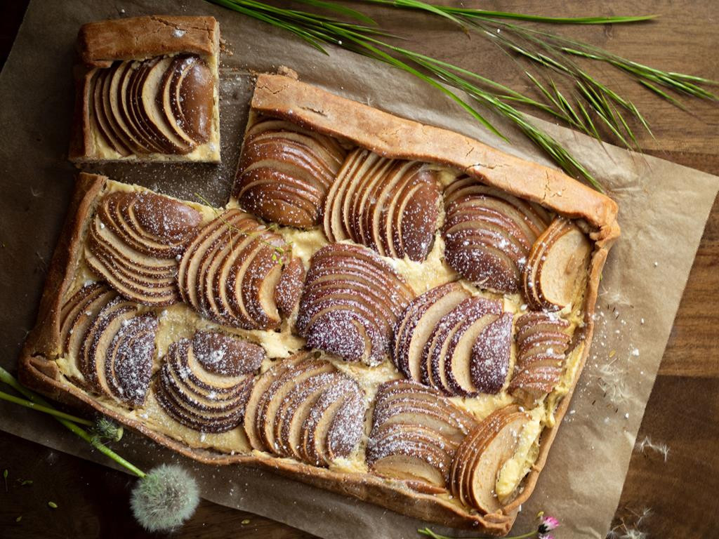 Rustykalne galette z jabłkami i serem