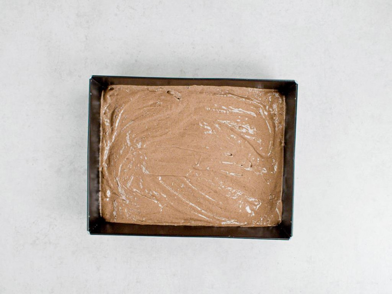 ciasto kubanka przelane do formy do pieczenia