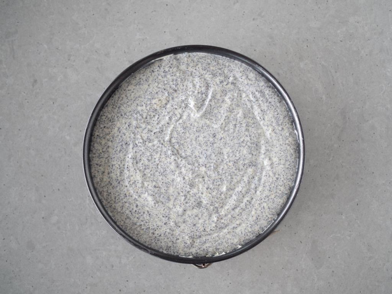 w tortownicy seromakowiec nieupieczony