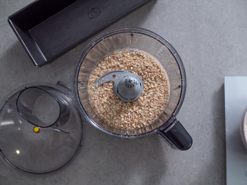 w malakserze posiekane migdały