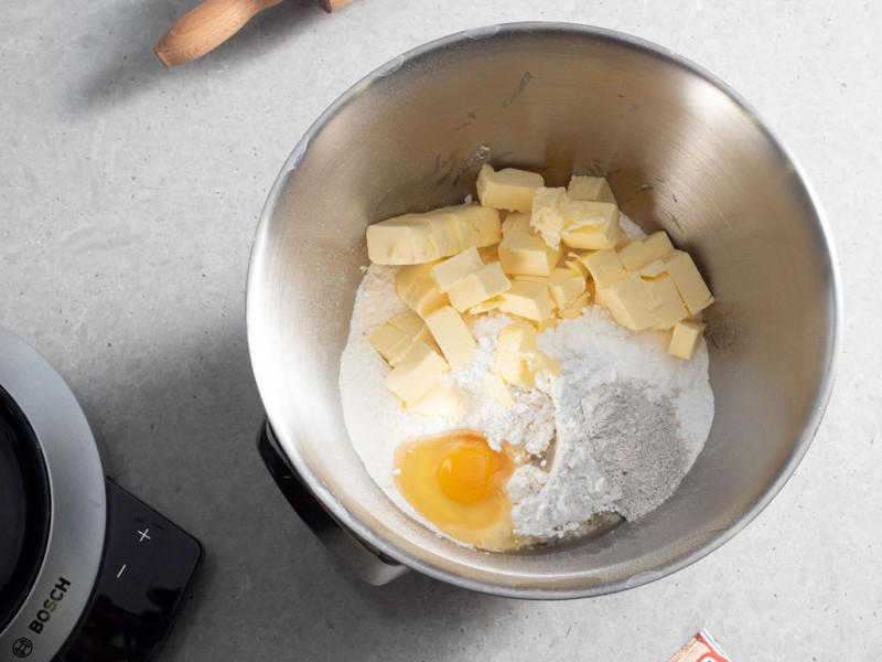 w misie robota kuchennego bosch składniki na kruche ciasto