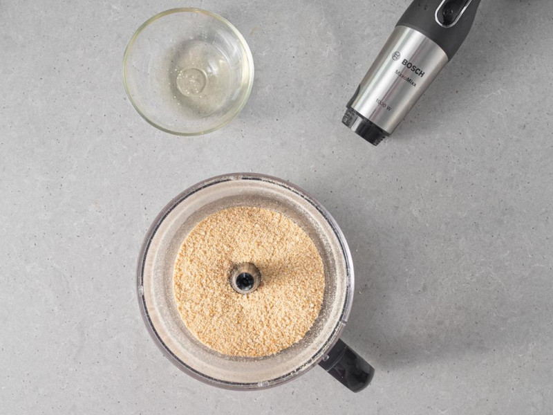 herbatniki pokruszone w malakserze z robota kuchennego firmy Bosch