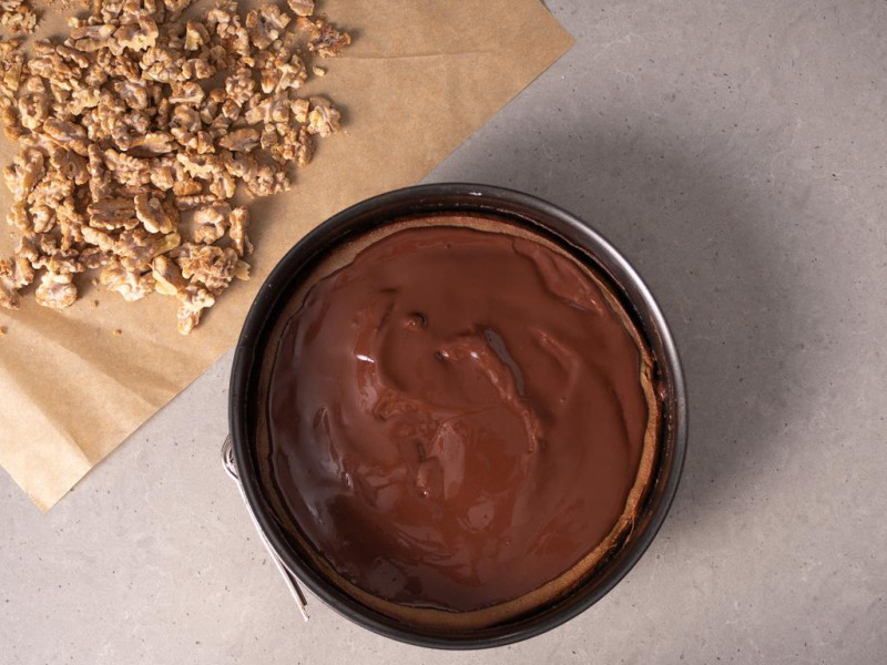 Podprażone orzechy włoskie.