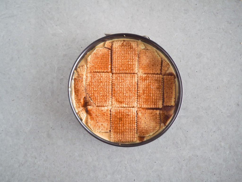 nasączone herbatniki ponczem cynamonowym