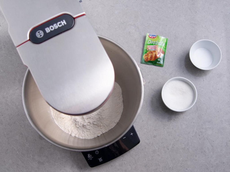 mąka, sól, cukier, drożdże suszone instant Dr. Oetkera