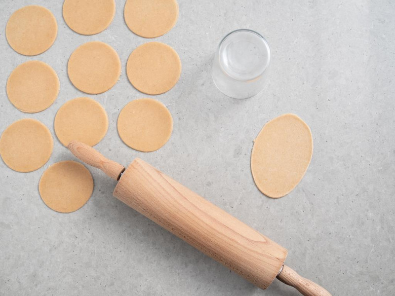 krążki z ciasta na sycylijskie cannoli