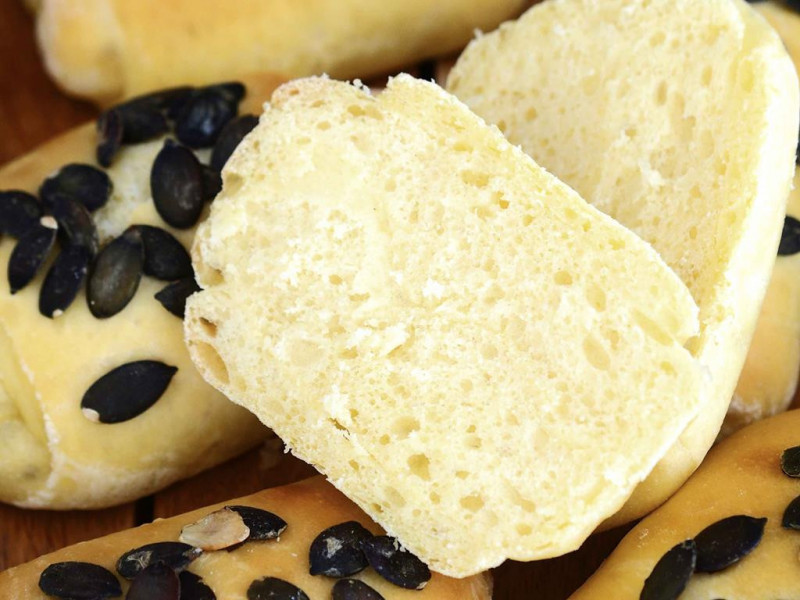 Zawijane bułeczki dyniowe z pestkami dyni