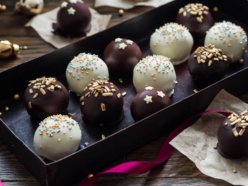 Pralinki z mascarpone i kruchych ciasteczek