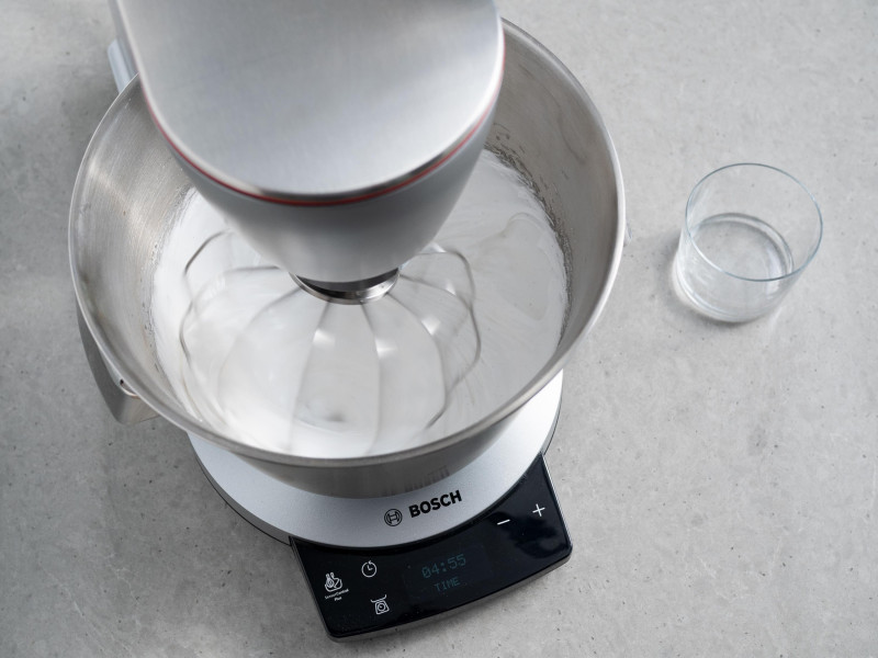 robot kuchenny Bosch OptiMUM MUM9BX5S65 , piana z białek i cukru , zimna woda