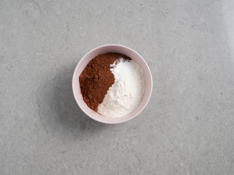 mąka pszenna, proszek do pieczenia, ciemne kakao Dr. Oetkera