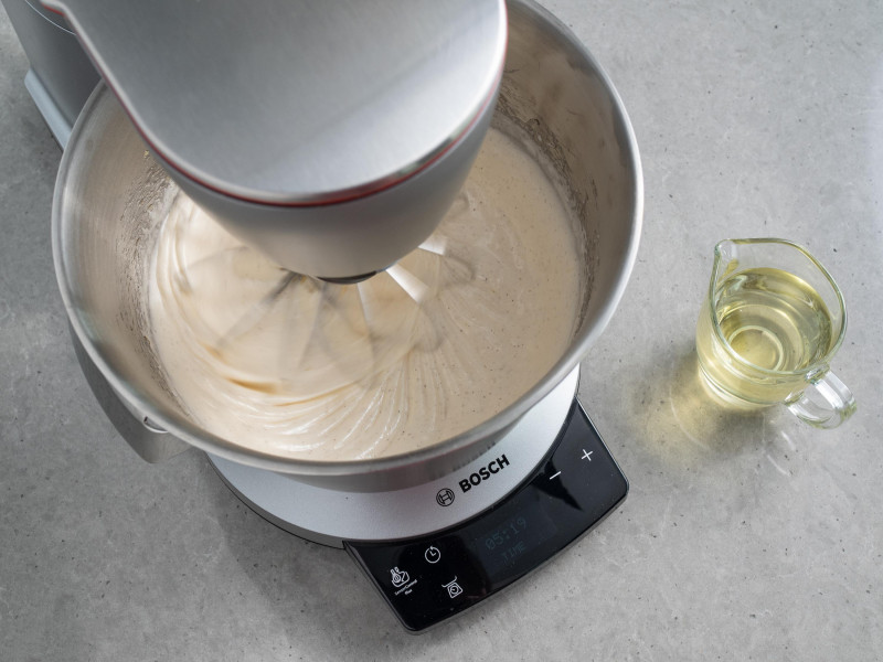masa jajeczna , olej, robot kuchenny Bosch OptiMUM MUM9BX5S65