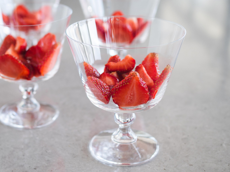 Truskawki w pucharkach