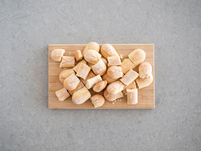 biszkopty podłużne do przełożenia trifle