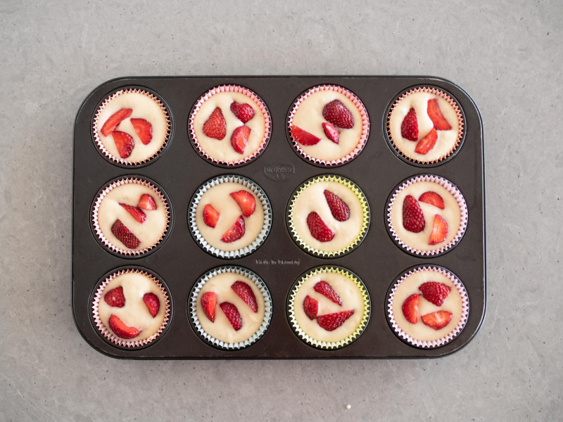 truskawki w cieście na muffinki