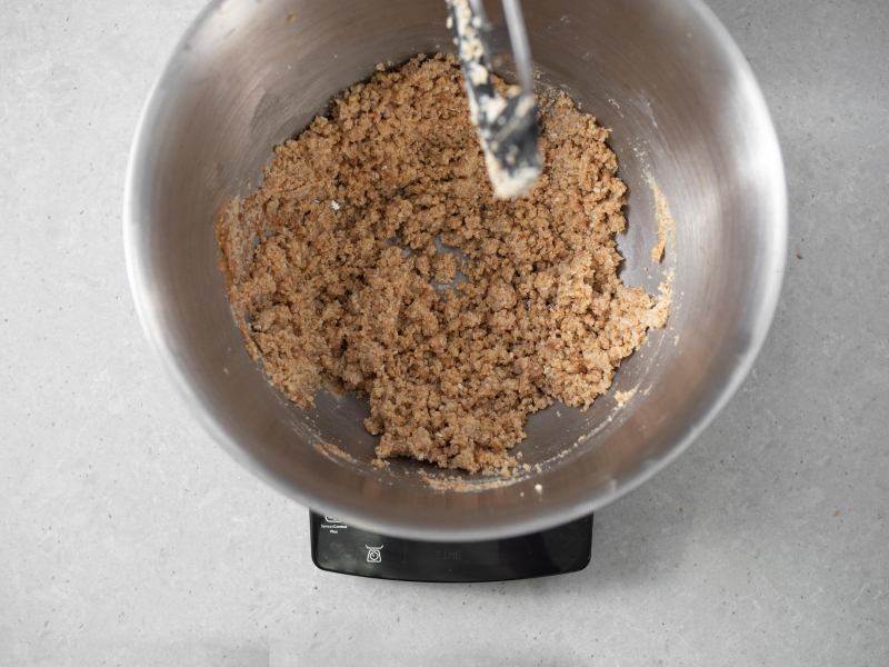 Masa sezamowa, wymieszana z masą karmelową.