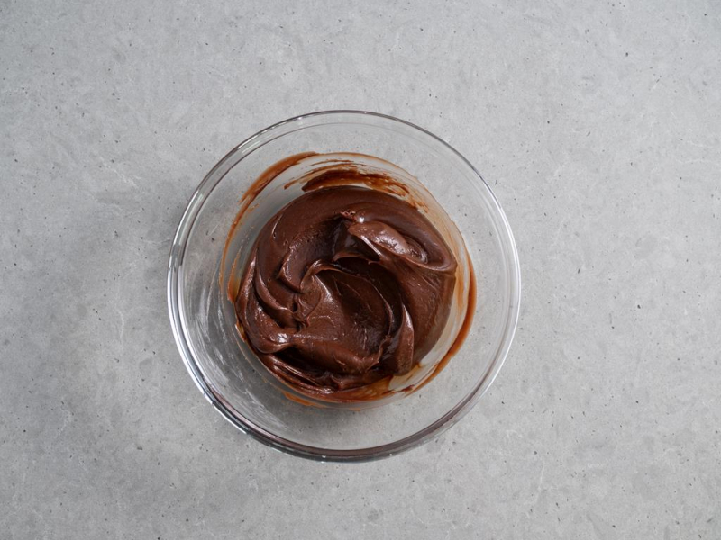 ganache z mlecznej czekolady po wystudzeniu