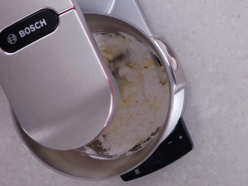 w misie robota kuchennego bosch masło ucierane z cukrem pudrem
