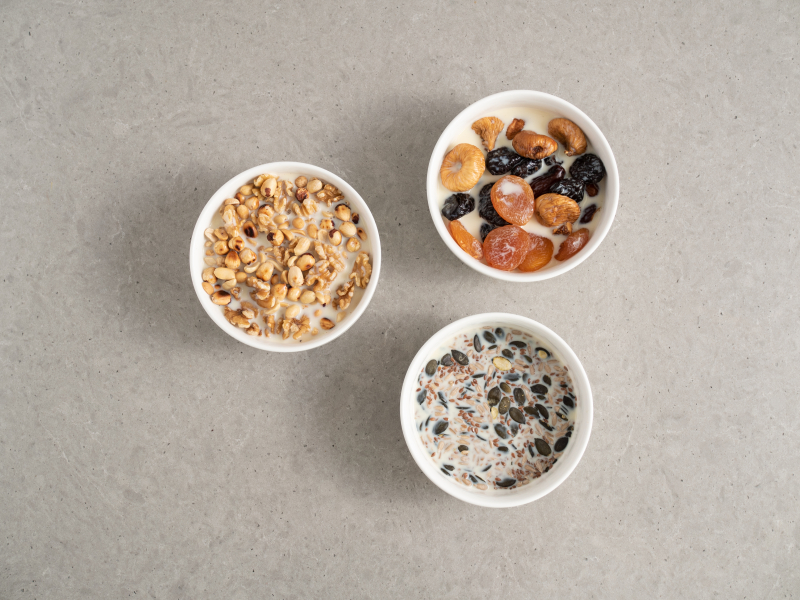 bakalie namoczone w mleku sojowym