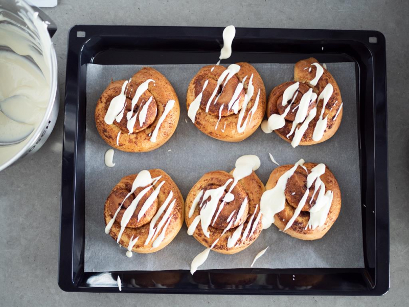 cynamonki oblane polewą z serka śmietankowego