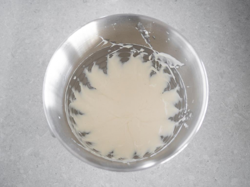 w misie miksera polewa do cynamonek