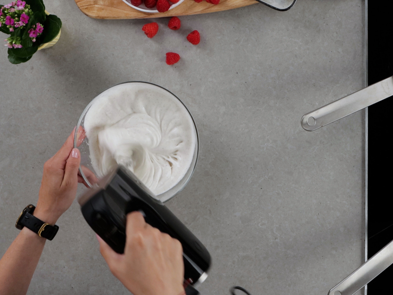 ubijanie białek na omlet