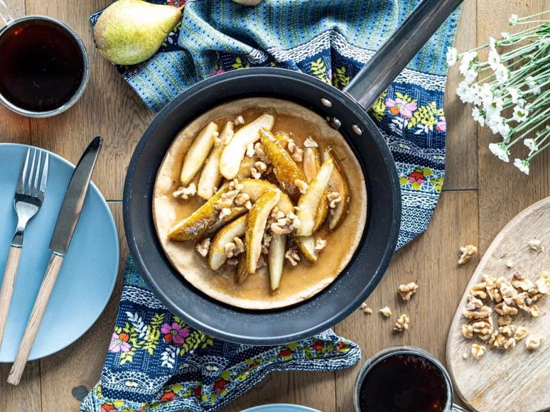 wegański omlet z tofu z gruszkami