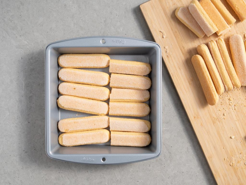 podłużne biszkopty do tiramisu, forma kwadratowa Wilton