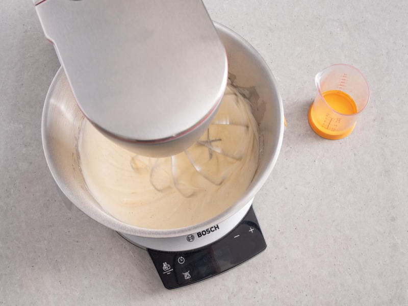 masa jajeczna, olej do ciasta makowo-kokosowego, Robot kuchenny Bosch OptiMUM MUM9BX5S65