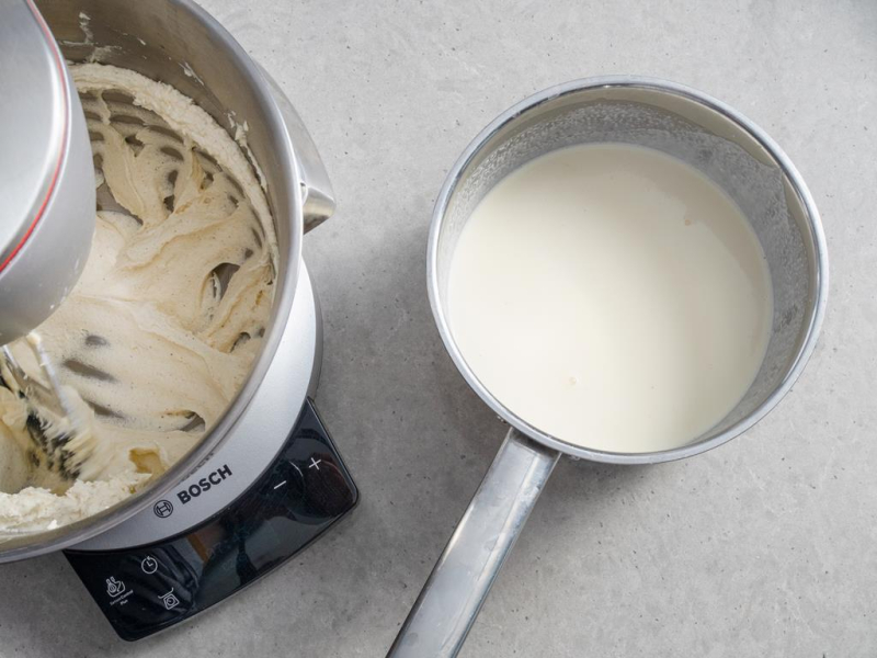 rondel ze śmietanką, w roboie kuchennym bosch ucierany krem maślany