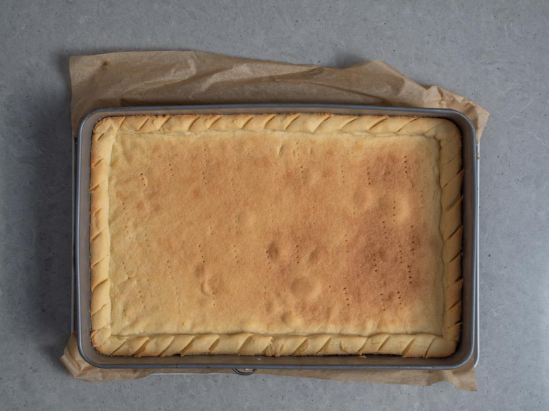 upieczony spód do mazurka