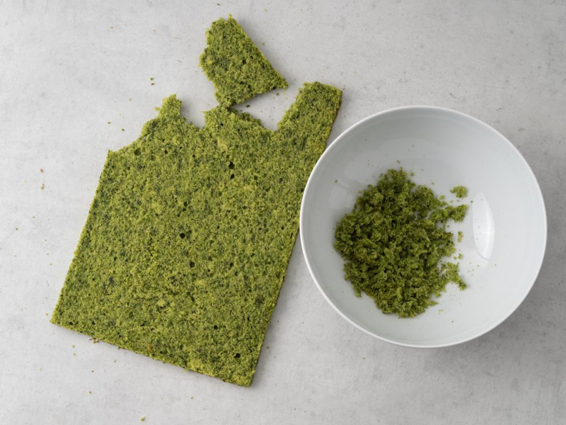 pokruszony blat ciasta ze szpinakiem na Leśny Mech