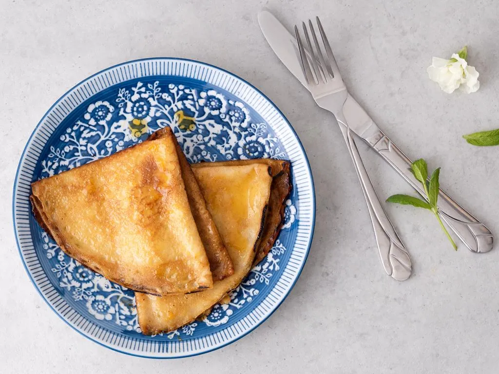 crepes suzette na talerzyku wszystkiego słodkiego