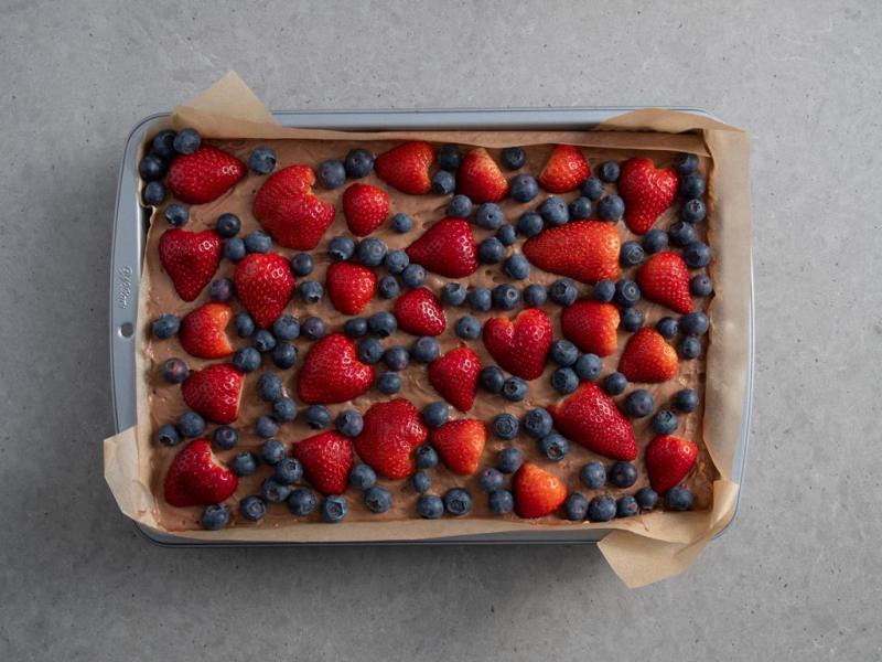 ciasto lodowiec z owocami bez galaretki