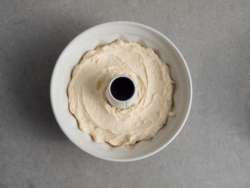 w formie nieupieczona babka wielkanocna