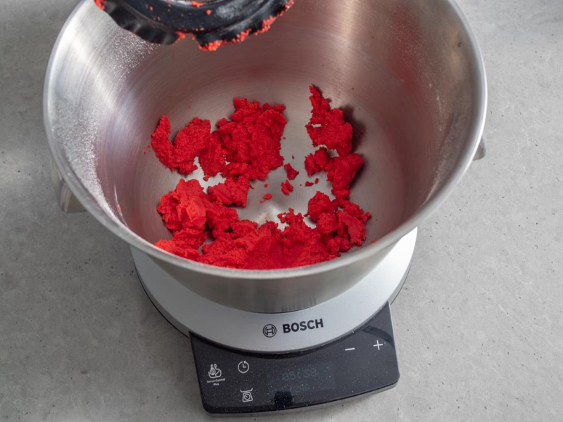 w misie robota kuchennego bosch czerwona kruszonka