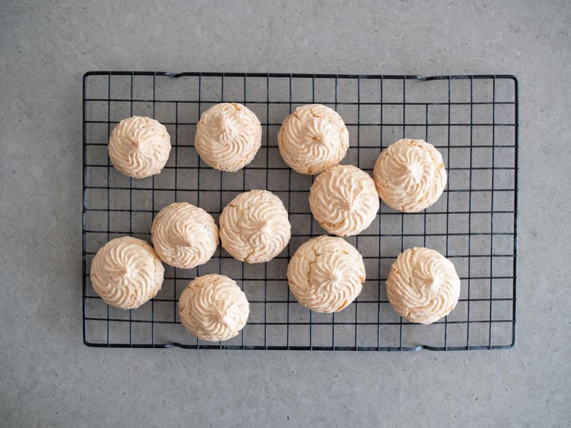 na kratce do studzenia upieczone kokosanki