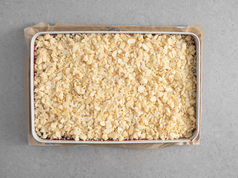 Ciasto posypane kruszonką.