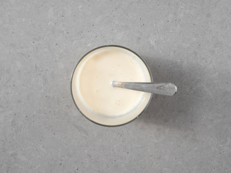 Napój sojowy wymieszany z octem.