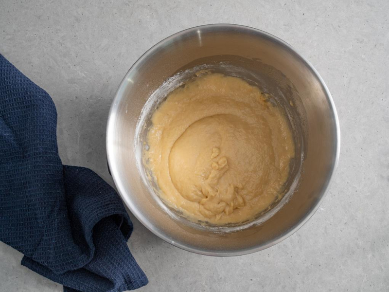 w misie robota ciasto drożdżowe