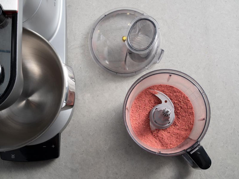 w malakserze posiekane na piasek liofilizowane maliny