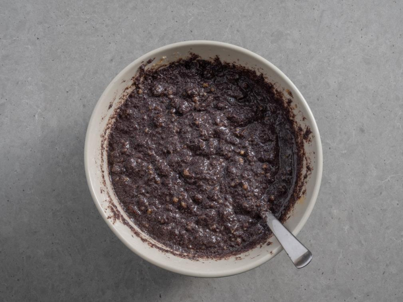 w misce domowa masa makowa