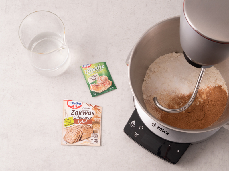 drożdże i zakwas chlebowy Dr. OetkeraRobot kuchenny Bosch OptiMUM MUM9BX5S65,