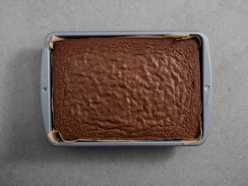 w foremce ciasto czekoladowe